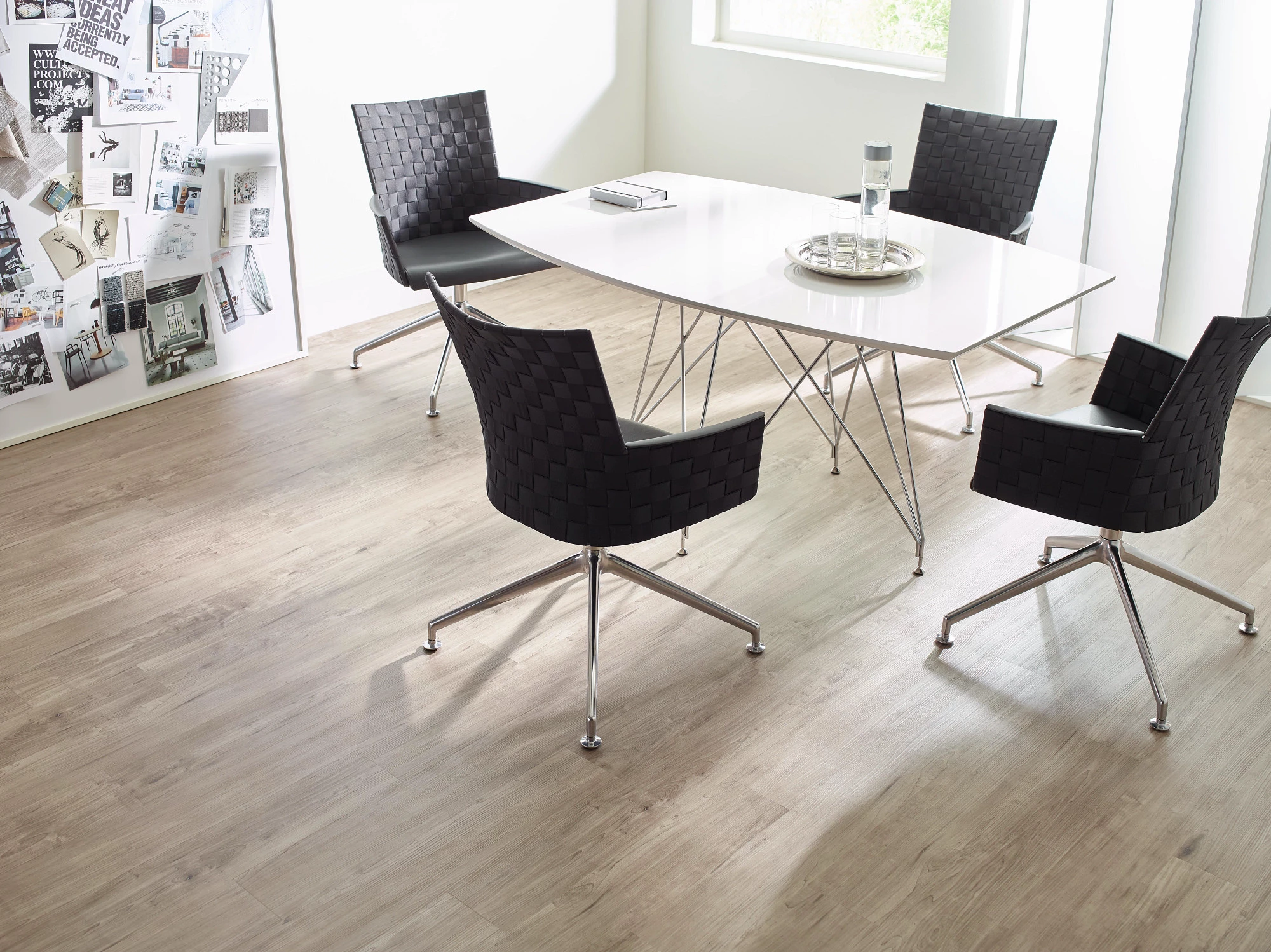 P009Z_07210_PHIL_ROOM